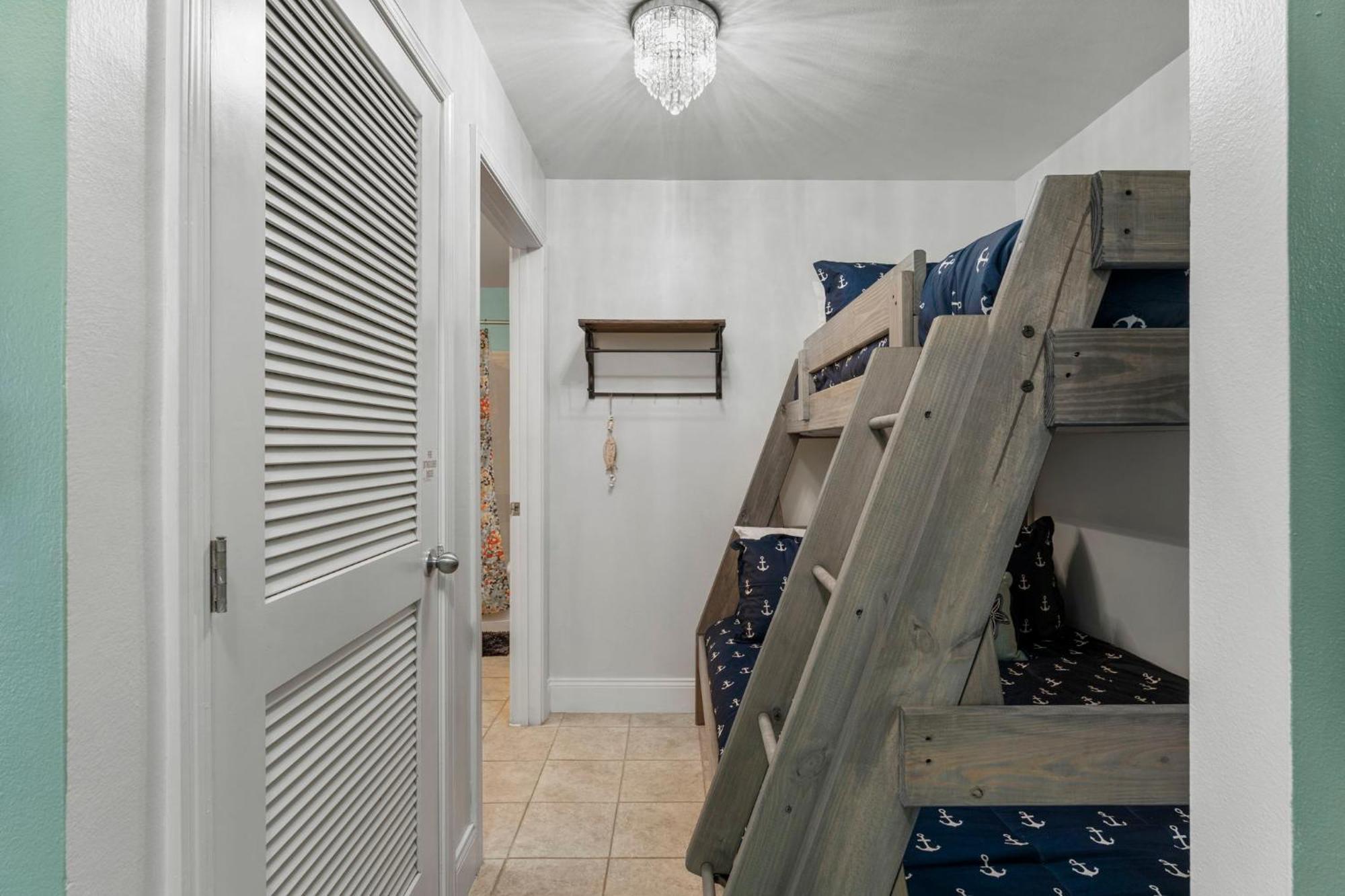 Nautical Nest At Laketown Wharf #1019 By Nautical * Panama City Beach